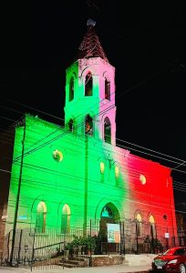 ¡RESPLANDECE EL TEMPLO EN EL MES PATRIO!